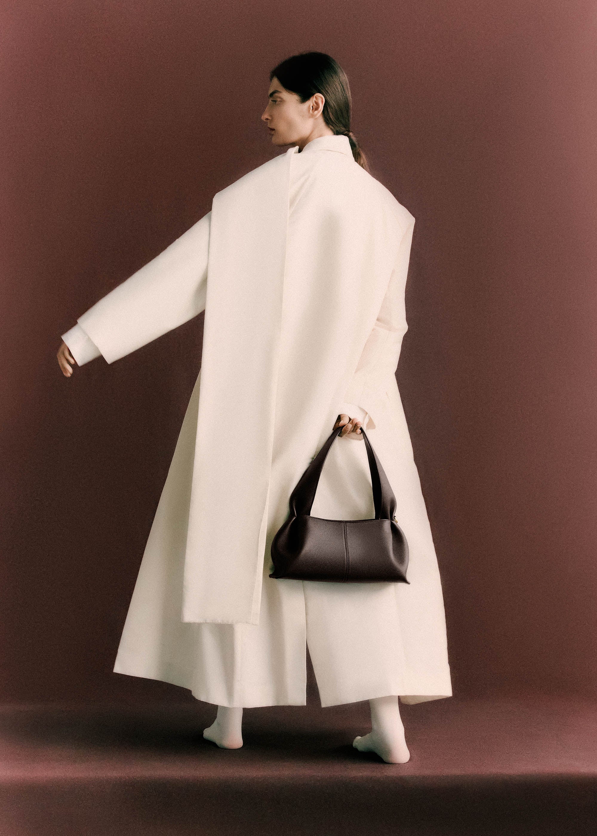 Numéro Neuf East West - Textured Ebony